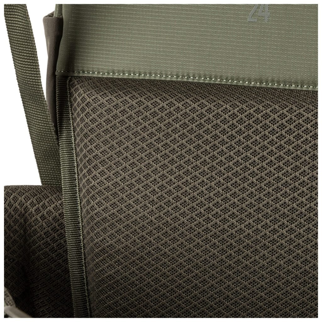 56767 098 Skyweight24L Backpack 141